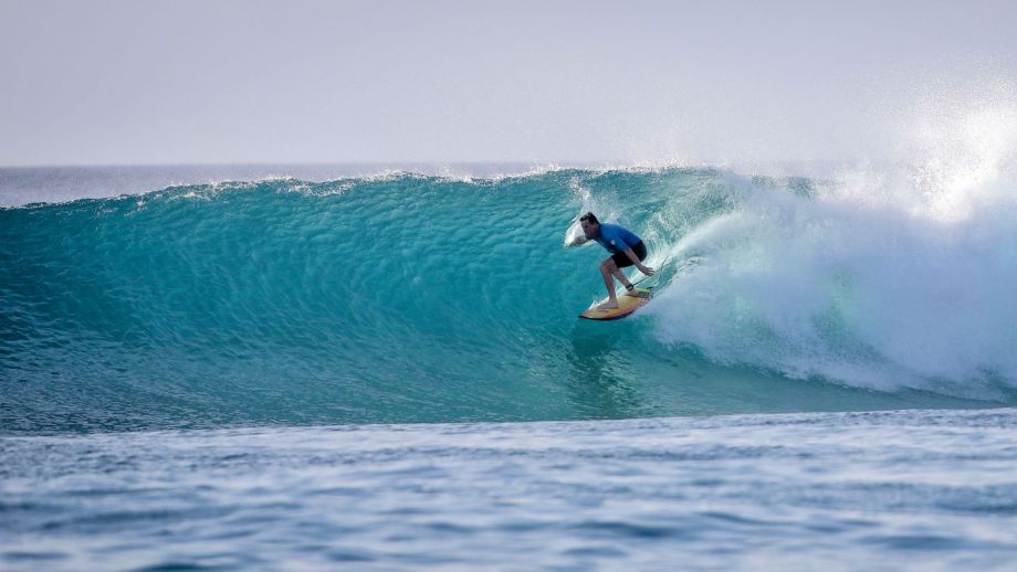 Huvadhoo Atoll surfer